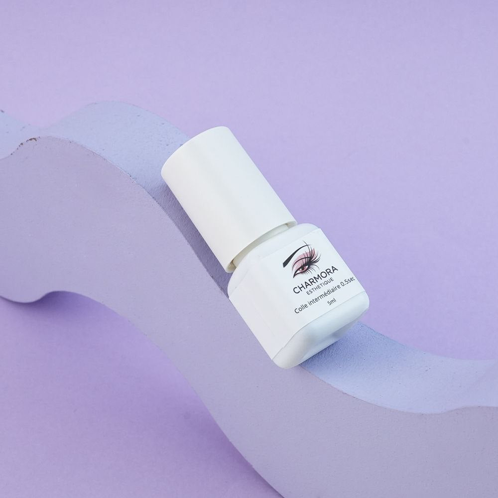 Colle extensions de cils – Séchage 0.5 sec (Intermédiaire) - Charmora Esthetique Shop